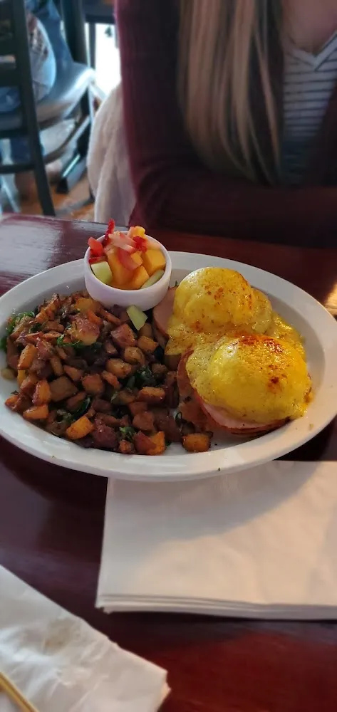 Classic Eggs Benedict